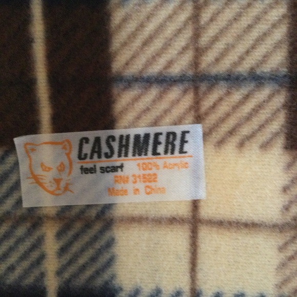 - Womens tru fit cashmere scarf. New - Picture 5 of 6